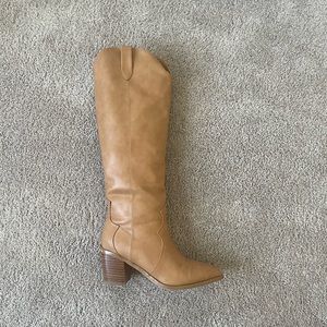 Tan western boots